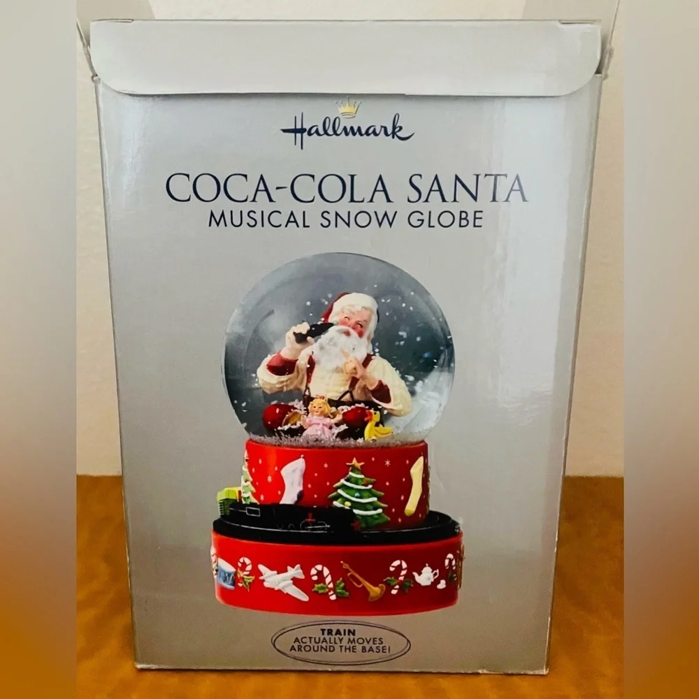 Vintage Christmas Coca Cola Snow Globe
